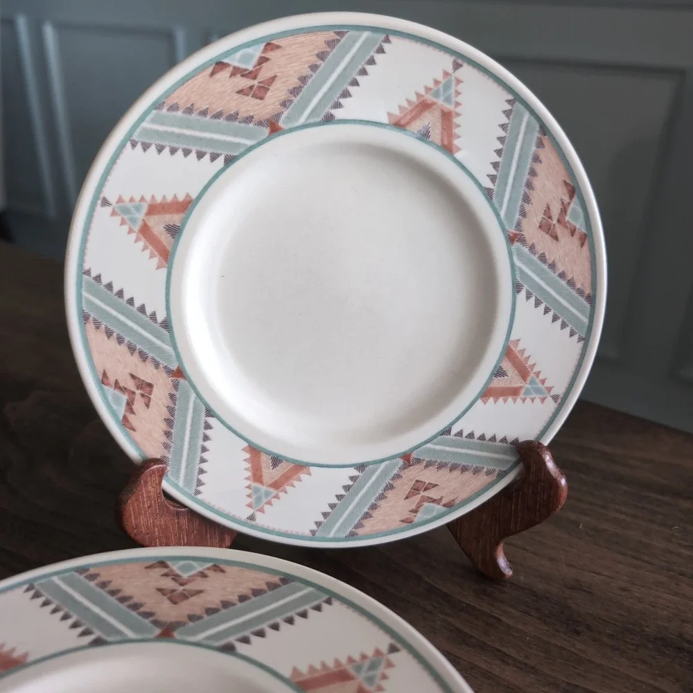 Mikasa Intaglio Santa Fe Bread Plates Butter 7.25